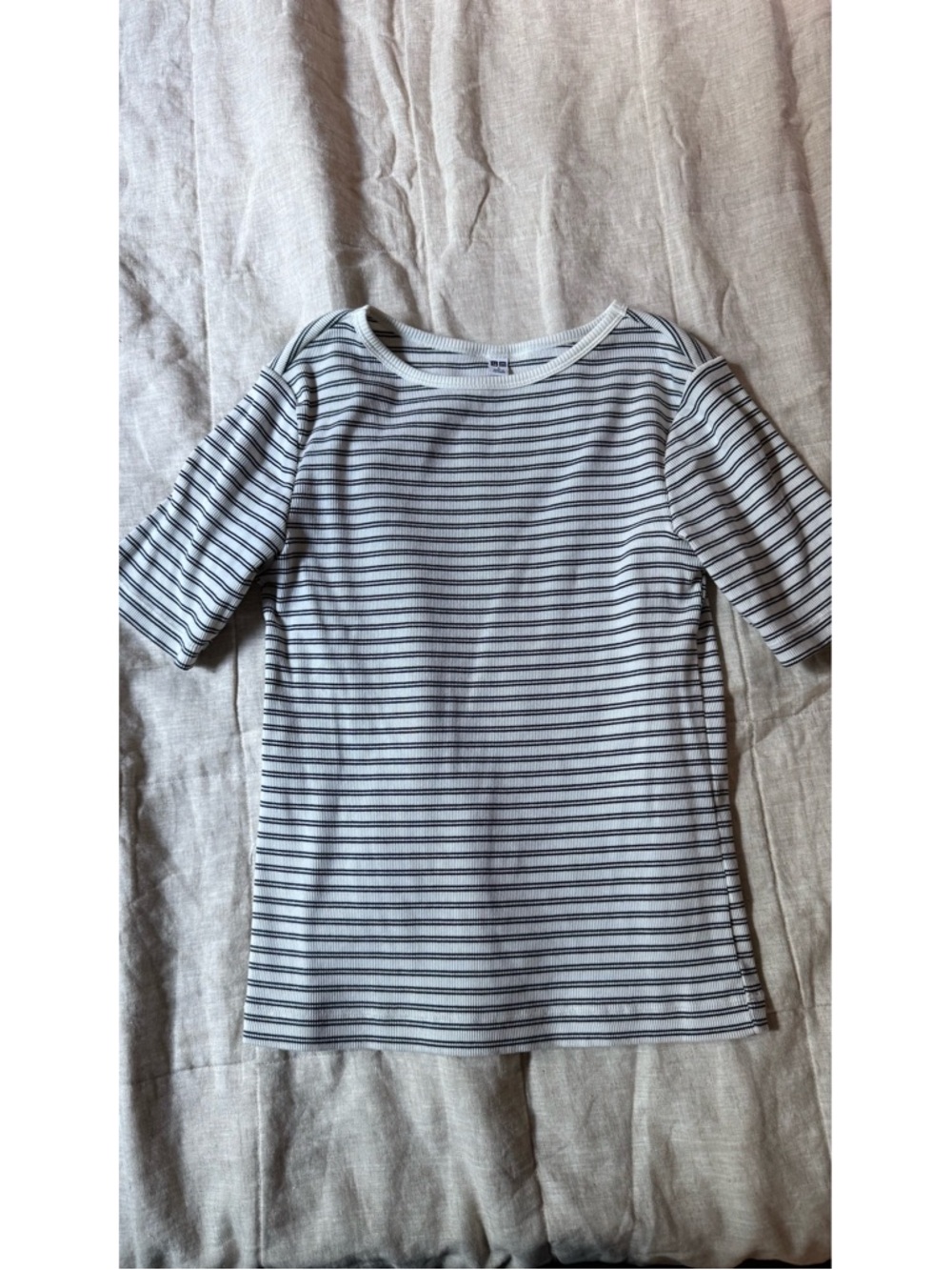 Uniqlo Short-Sleeve Striped Crewneck Tee - White & Black